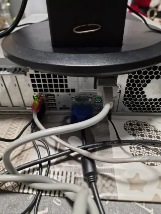 Ordenador HP Intel Core 2 160GB 4GB RAM Win 8