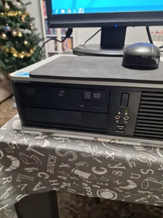 Ordenador HP Intel Core 2 160GB 4GB RAM Win 8