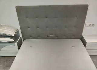 Cabezal cama matrimonial tapizado fibra gris.