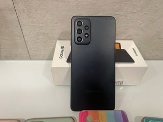 Samsung Galaxy A52 Nero + 6 custodie