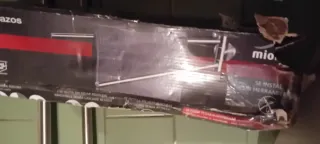 Toallero de metal plateado