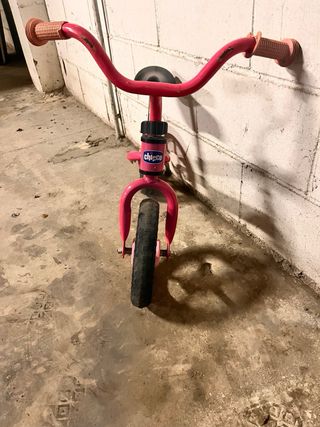 Bicicleta sin pedales Chicco Rosa