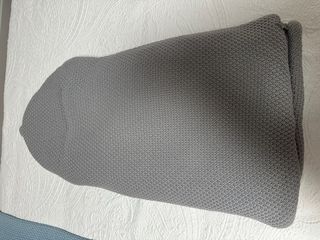 Saco bebé tejido gris con borreguito