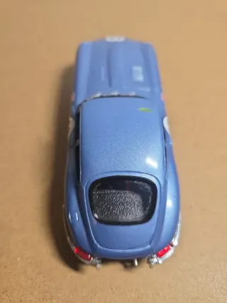 Coche Scalextric Jaguar Azul