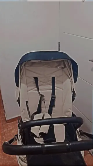 Silla de paseo y capazo bebé