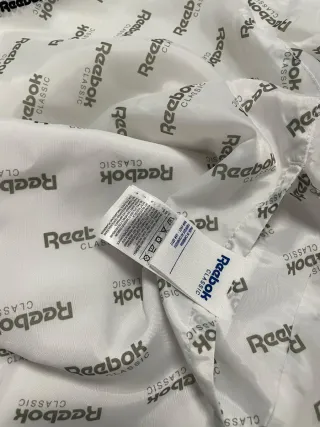 Reebok Chaqueta reversible con forro talla M