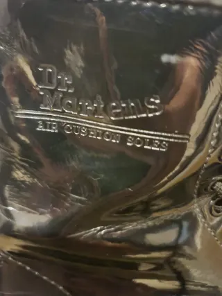 Botines Dr Martens charol talla 37