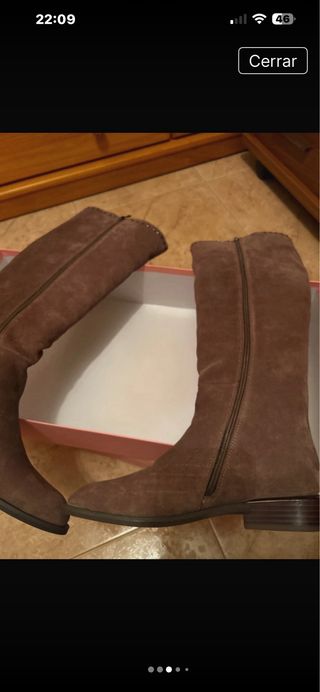 Botas de piel marrones con cremallera