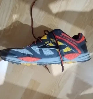 Zapatillas Brooks Cascadia Gris Naranja