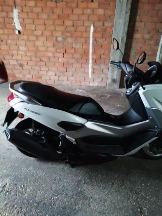 Yamaha NMAX 125cc - 9000 km