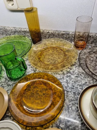 Juego de vajilla y vasos