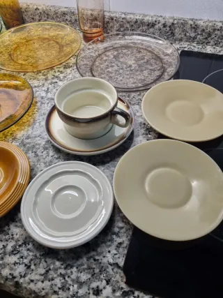 Juego de vajilla y vasos