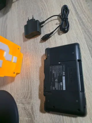 Nintendo DS Gold Edición Zelda