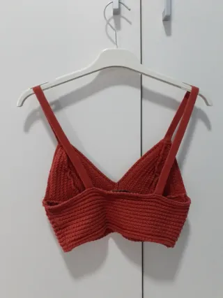 Top punto Stradivarius Talla XS Rojo