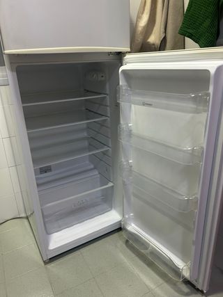 Nevera Indesit A+ Clase