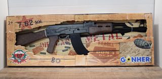 RÉPLICA DE UNA AK47 EN METAL Y MADERA - GONHER