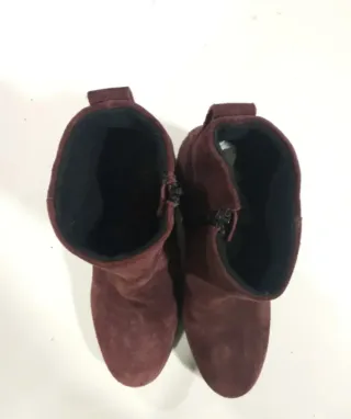 Botas color vino de ante nuevas