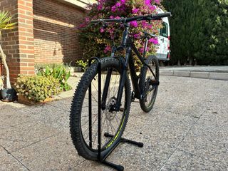 Bicicleta Cube Attention SL Negra