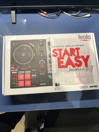 Mesa de mezclas DJ Hercules Inpulse 200 MK2