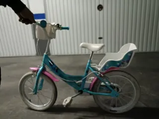 Bicicleta Frozen 16 con asiento infantil