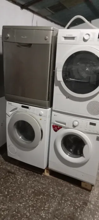 Palet electrodomésticos para reparar.