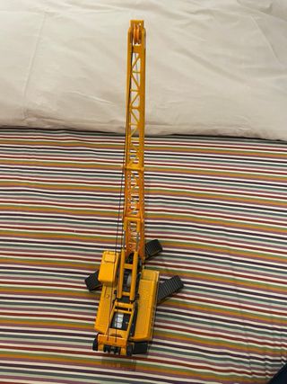 Modello di gru in scala 1:20 circa