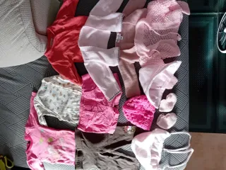 Muñeca Reborn con Ropa y Cochecito