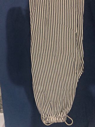 Pantalones de tela a rayas