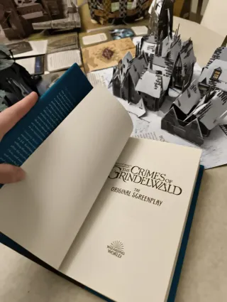 Fantastic Beasts: The Crimes of Grindelwald - T...