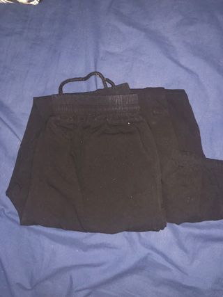 Pantalones negros
