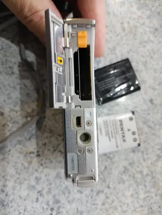 Cámara Pentax Optio M40 Plata