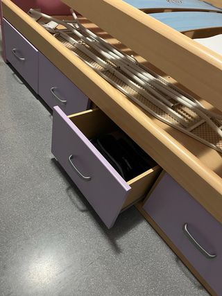 Litera con 4 cajones enormes y estantería