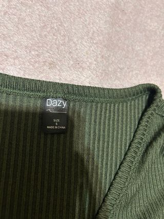 Top Dazy verde oliva talla S