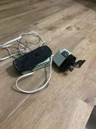 Pedal y motor máquina de coser antigua