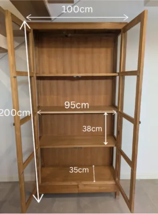Vitrina de madera maciza y cristal- Alta Gama