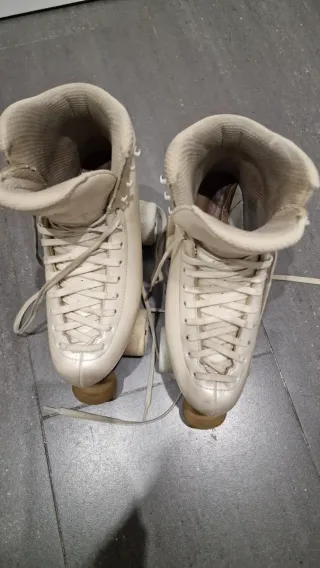 Pattini artistici a 4 ruote Risport Giada