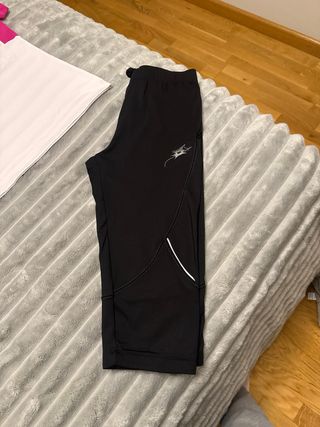 Conjunto deportivo Lotto blanco y negro