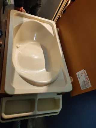 Cómoda cambiador bebé madera y plástico