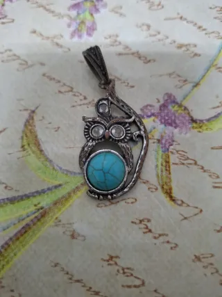 Colgante búho con piedra turquesa