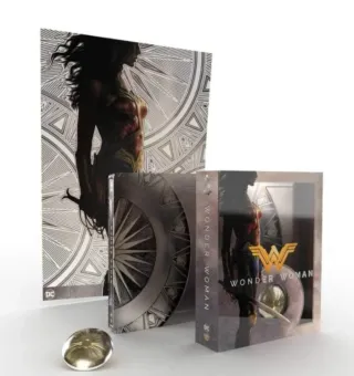 Blu-ray 4K Titán of Cult Wonder Woman Steelbook