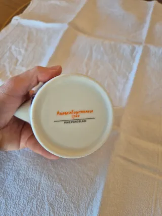 Teiera Andreafontebasso in porcellana. Mai usata .