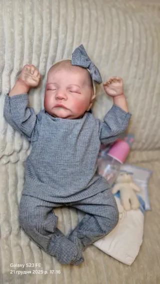 Muñeca estilo reborn 47 cm,cuerpo de tela