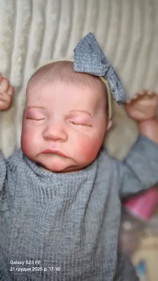 Muñeca estilo reborn 47 cm,cuerpo de tela