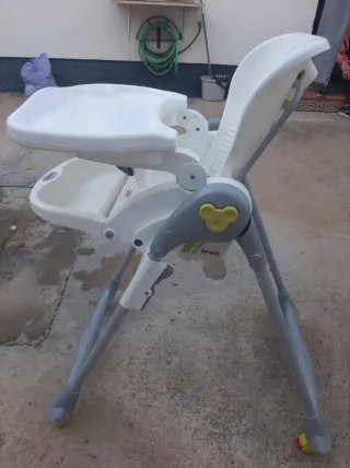 Trona Brevi Blanca y Gris