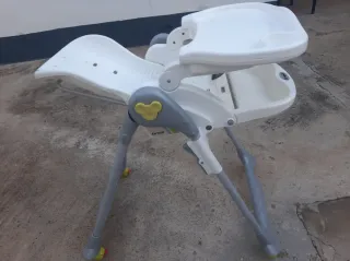 Trona Brevi Blanca y Gris