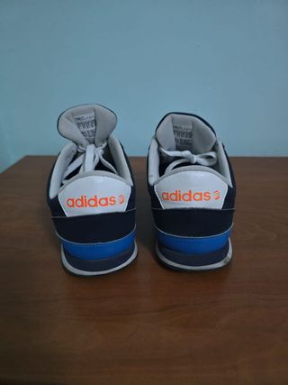 ZAPATILLAS ADIDAS. NÚMERO 37 1/3