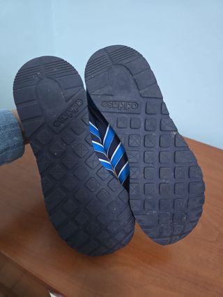 ZAPATILLAS ADIDAS. NÚMERO 37 1/3