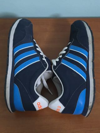 ZAPATILLAS ADIDAS. NÚMERO 37 1/3