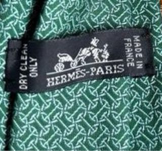 Corbata Hermès verde nueva