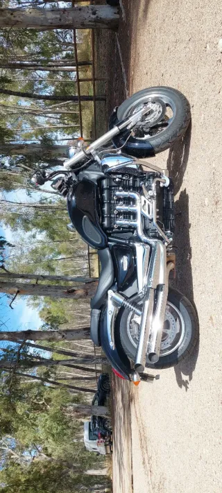 Moto Triumph Rocket 3